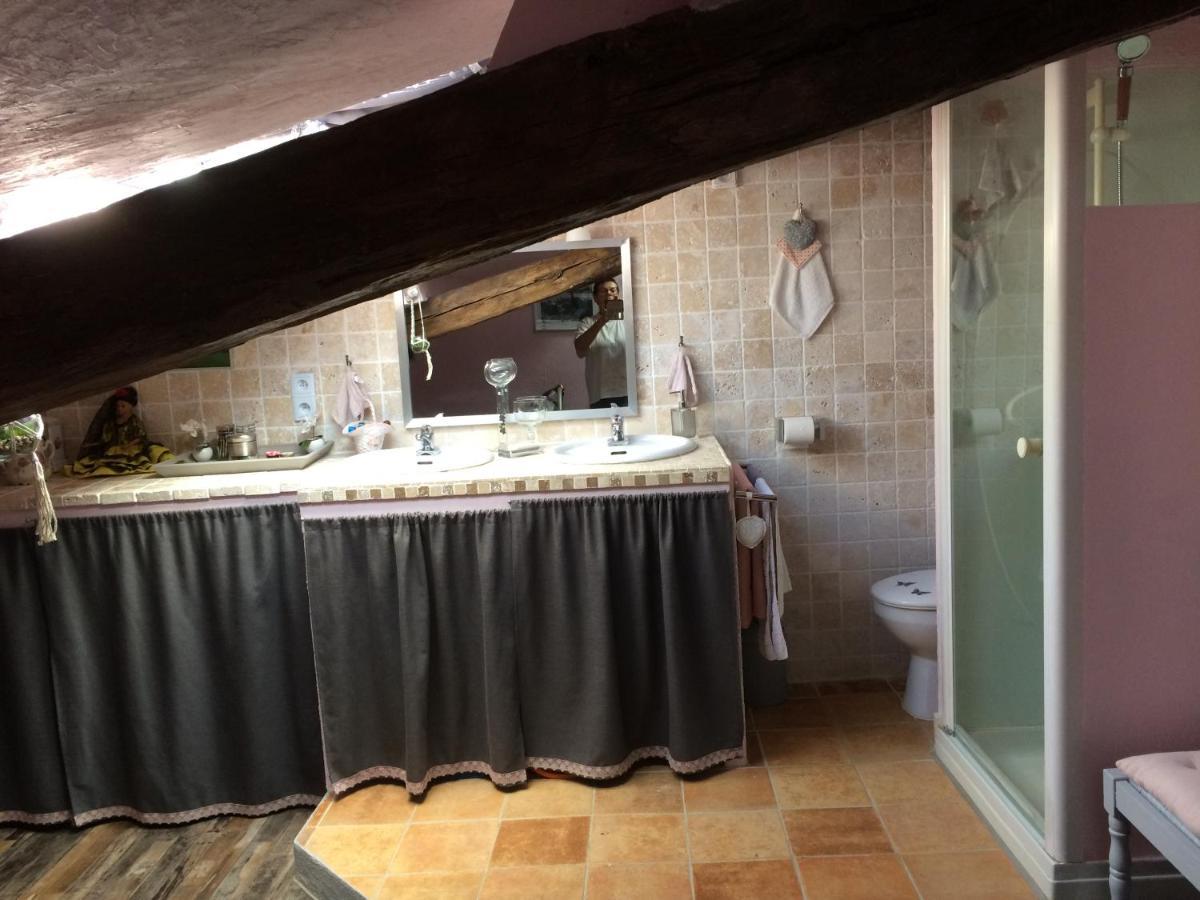 L'ancienne Forge Homestay Aigonnay